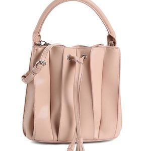 NWT Bucket HANDBAG PRETTY BLUSH PINK